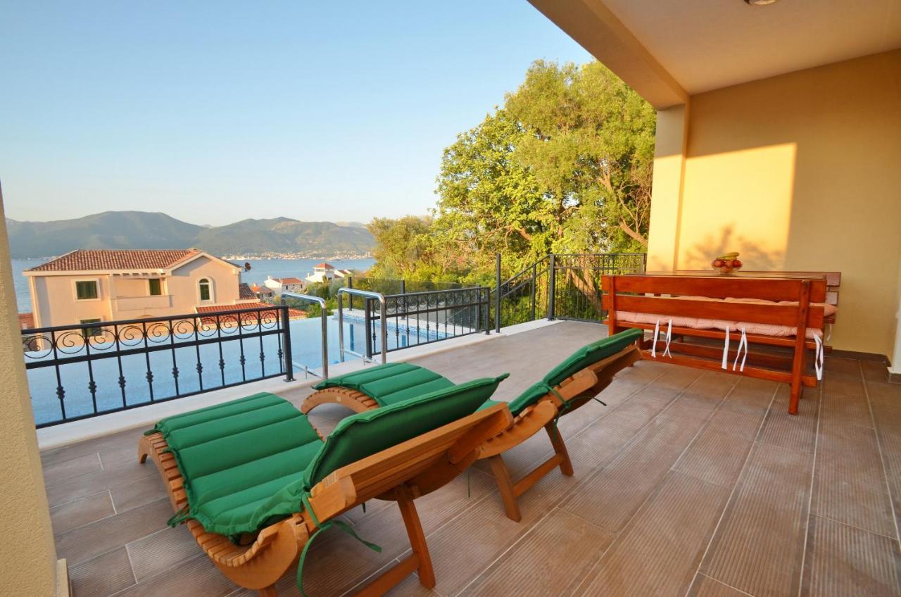 Leut Stone Residence Tivat Exterior photo